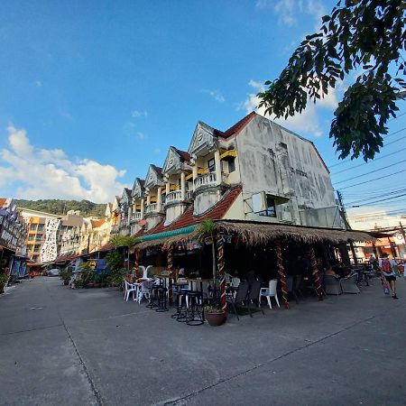 Patong Andaman Place Guesthouse מראה חיצוני תמונה