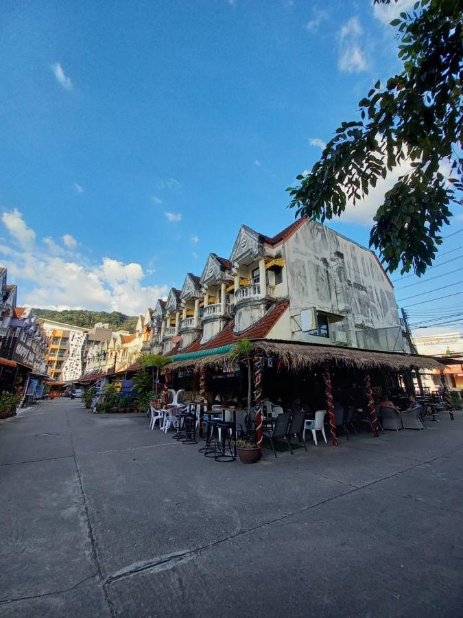 Patong Andaman Place Guesthouse מראה חיצוני תמונה