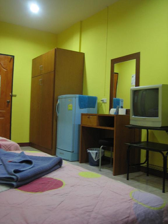 Patong Andaman Place Guesthouse מראה חיצוני תמונה
