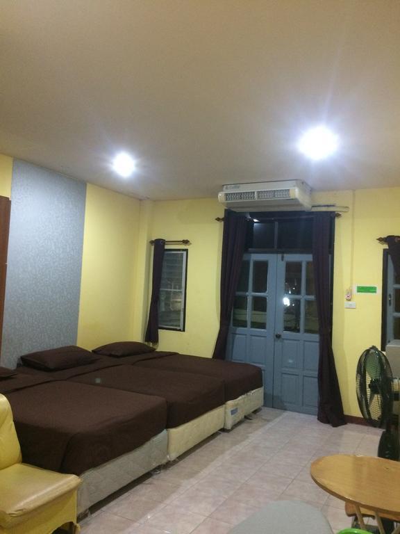 Patong Andaman Place Guesthouse מראה חיצוני תמונה