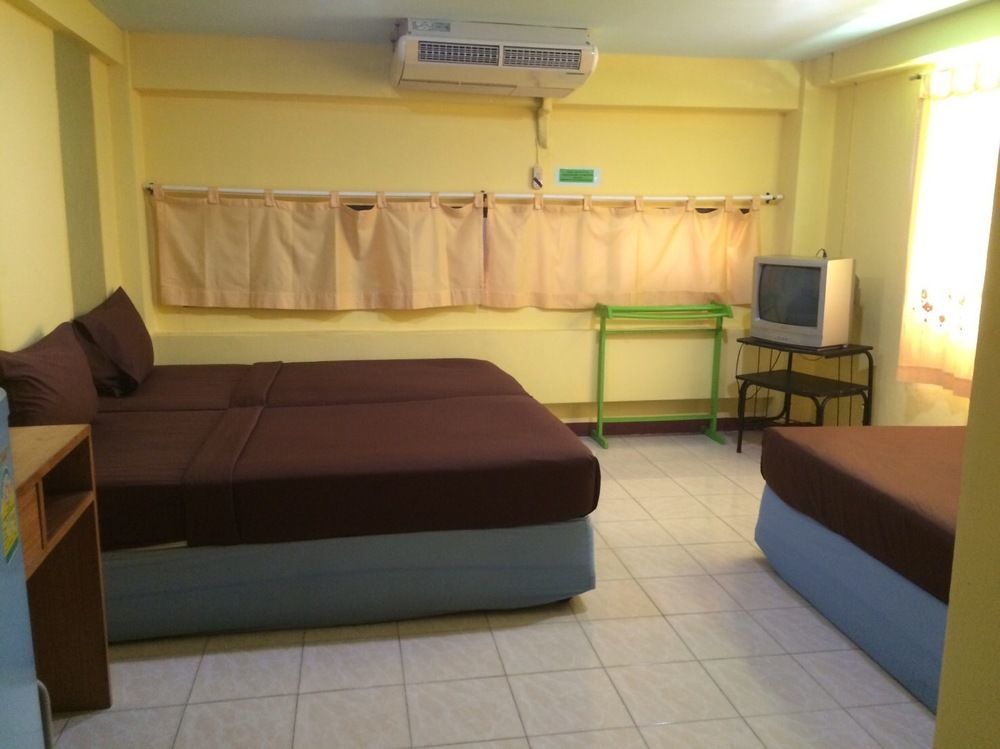 Patong Andaman Place Guesthouse מראה חיצוני תמונה