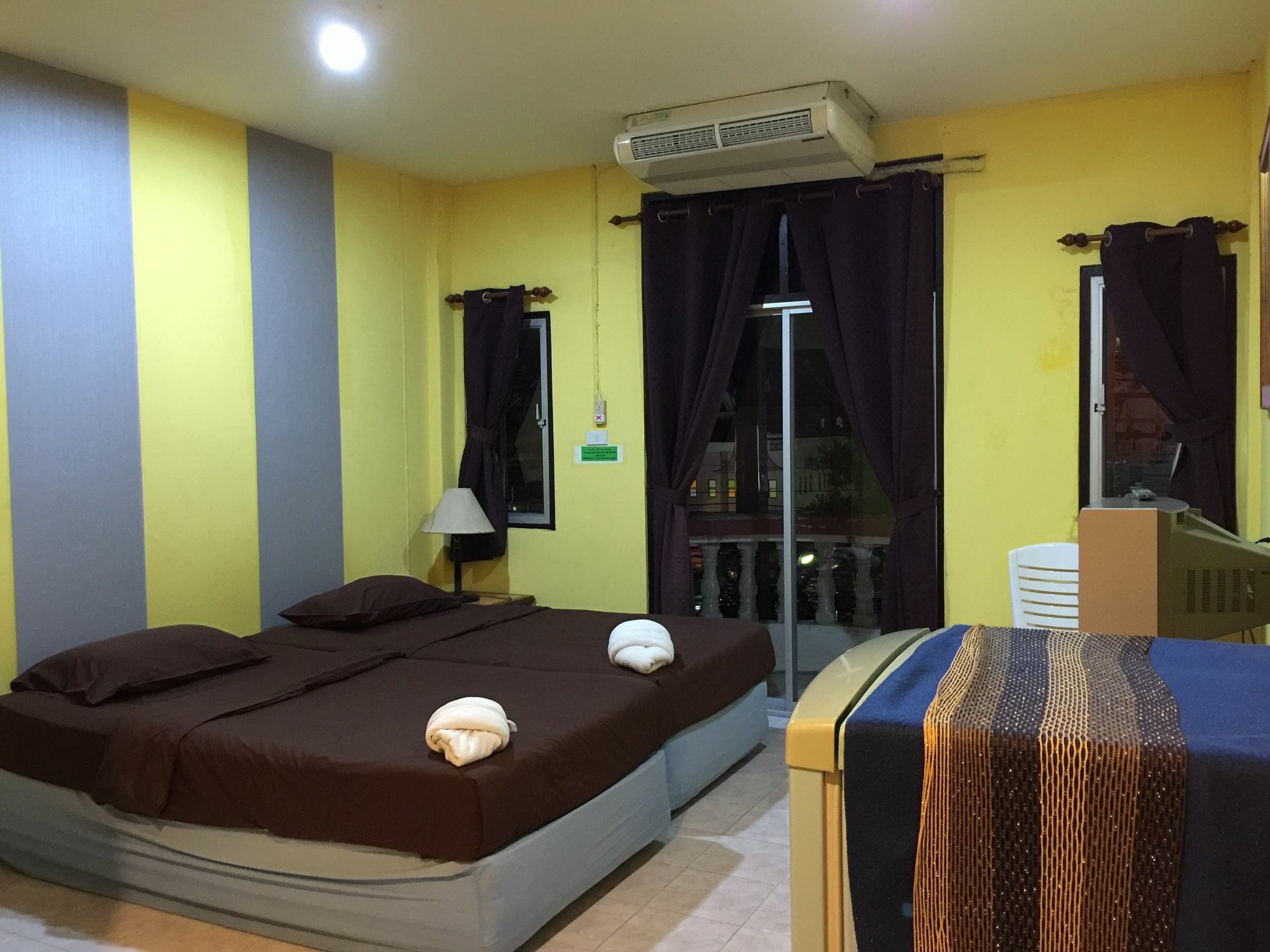 Patong Andaman Place Guesthouse מראה חיצוני תמונה